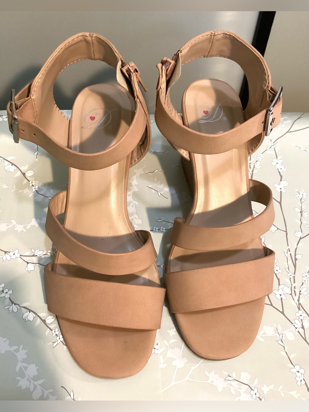 New wedge sandals. Size 6 1/2